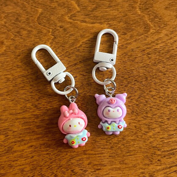 Hello Kitty keychain charms - Picture 1 of 3